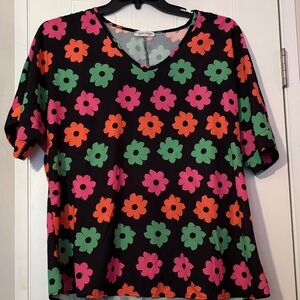 Vibrant Floral Women's Short Sleeve Top